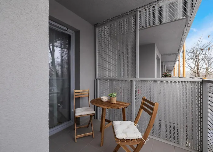 Prandoty Beautiful Apartment With Balcony Cracow By Renters Prestige